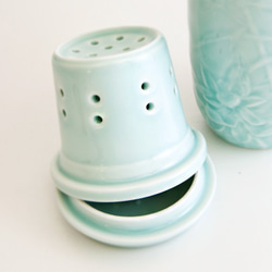 茶漉し付きカップ-蓮(S) - 青磁 3枚目の画像