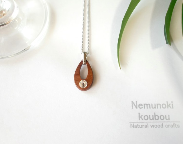 Timber necklace (Swarovski) 「Water drop Ⅱ」 第1張的照片