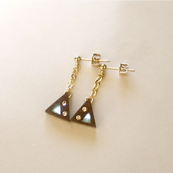 Timber Earrings 〜Triangle〜 Walnut 第3張的照片