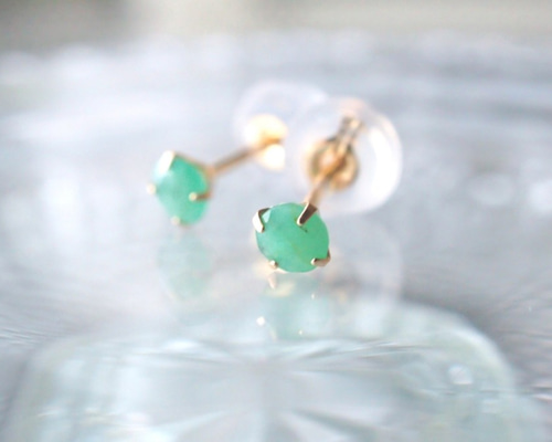 エメラルド 一粒ピアス k18wg グリーン 緑 ホワイトゴールド 5月誕生石