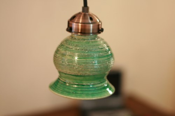 ベルみたいなランプセード（緑）　１４６ 1枚目の画像