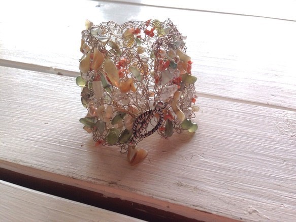 シルバーワイヤーブレスレット ピンク珊瑚