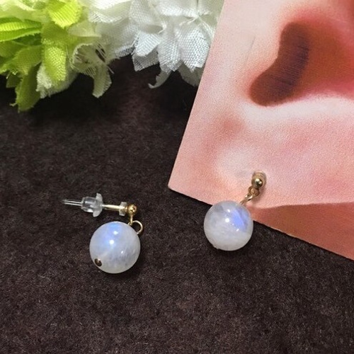 k14gf】【奇跡を呼ぶ・未来予知】レインボームーンストーンのお肌に