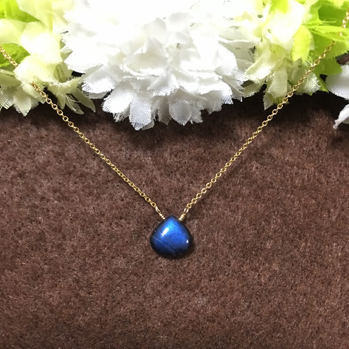 14kgf 】【魅惑の輝き】10㎜ブラックラブラドライトのネックレス45