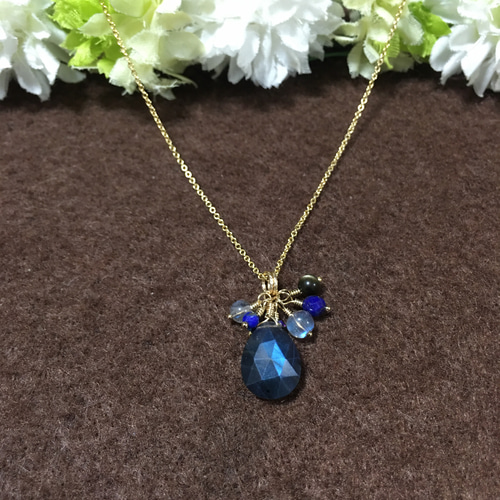 14kgf 】【魅惑の輝き、強運に導く】ブラックラブラドライト