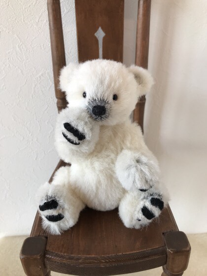 作家　テディベア　しろくま