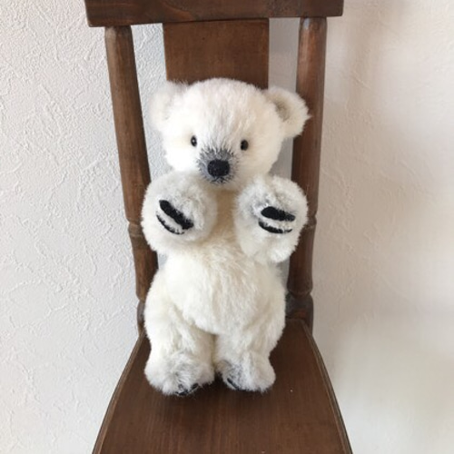 シロクマのテディベア 15cm ぬいぐるみ goutte 通販｜Creema