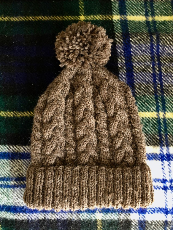 ベビーアルパカアランニット帽〈ブラウン〉 1枚目の画像