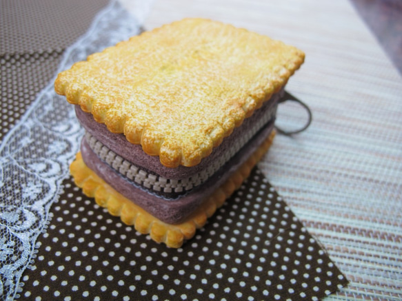 日本のクレイ - クリームクッキー財布（文字、アイスクリームの味をカスタマイズすることができます） 1枚目の画像