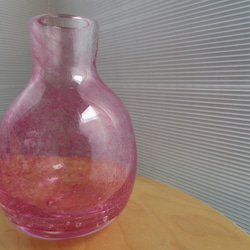 ボトル花器：春先小紅...「Aqaコレクションから」 2枚目の画像