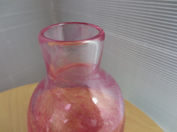 ボトル花器：春先小紅...「Aqaコレクションから」 4枚目の画像