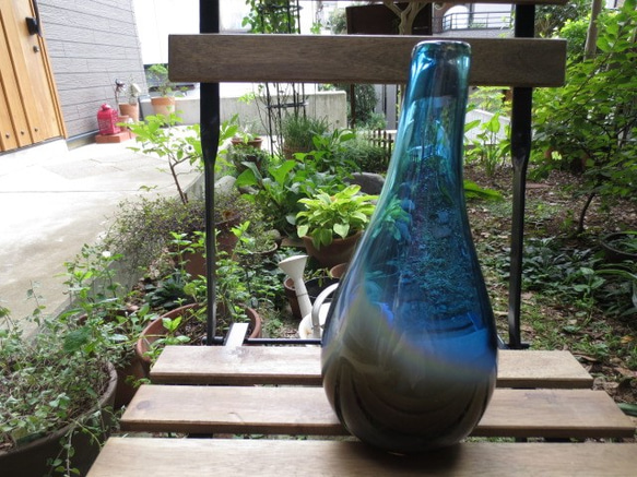 ボトル花器：青いオーロラ 1枚目の画像