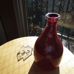 ボトル花器：紅鳶 1枚目の画像