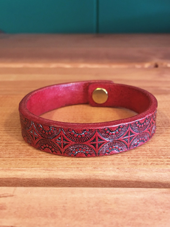 Geometric bracelet【Red×Antique】 2枚目の画像