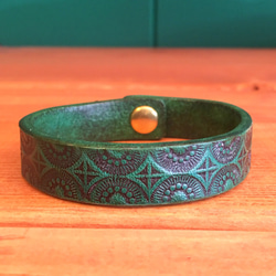 Geometric bracelet【Green×Antique】 2枚目の画像