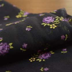 庫存處理！ [日本製造]復古花紋/玫瑰/昭和復古/棉紗面料/紫色 第5張的照片