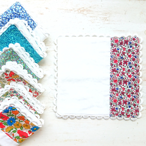 選べる！リバティプリント×ガーゼのミニレースハンカチ 15cm ○ 抗菌  