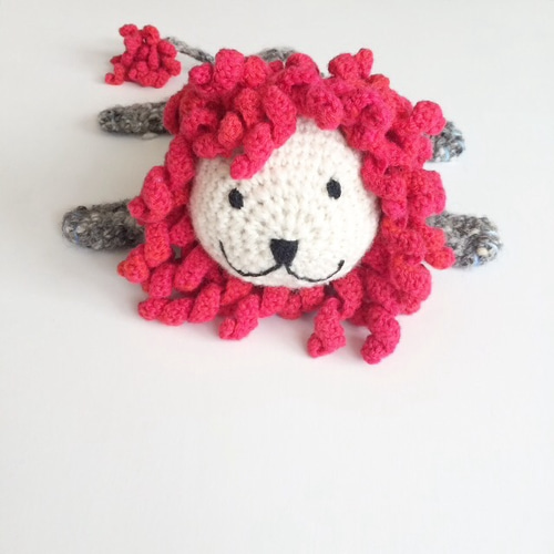 手紡ぎあみぐるみライオン amigurumi lion - pink あみぐるみ soramame
