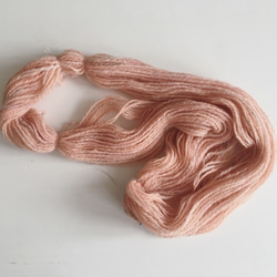 ⑩ 手紡ぎ糸　シェットランド　グレイッシュあかね色（43ｇ）10-11 wpi 並太　 4枚目の画像