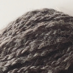② 手紡ぎ糸　シェットランド（シュロプシャー混）ダークグレー（77ｇ）7 - 8wpi 極太 3枚目の画像