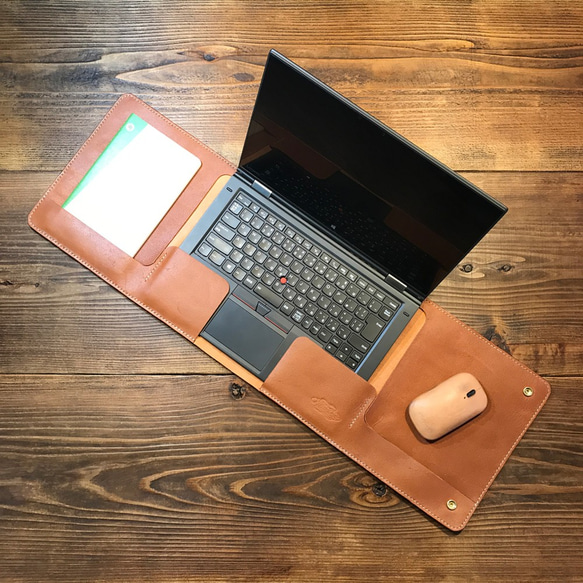 一枚革で作ったラップタイプのノートPCカバー ：トコ革　／Lenovo Thinkpad X1 Yoga 専用 1枚目の画像