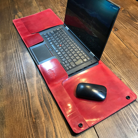 一枚革で作ったラップタイプのノートPCカバー ：スタンダードカラー／Lenovo Thinkpad X1 Yoga 専用 2枚目の画像