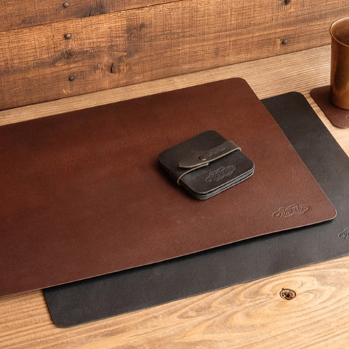 一枚革のデスクマット／スタンダードサイズ イタリア産ベジタブル