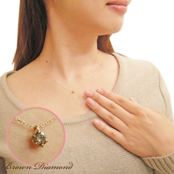 K10ピンクゴールド ブラウン ダイヤモンド シンプル 一粒 ネックレス 人気キラキラ華奢チェーン付 5枚目の画像