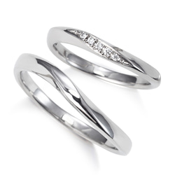 特別価格 プラチナ ダイヤモンド 結婚指輪 2本ペアでこの価格！サイズ直し 1回 無料 対応付き [ミワホウセキ] 1枚目の画像
