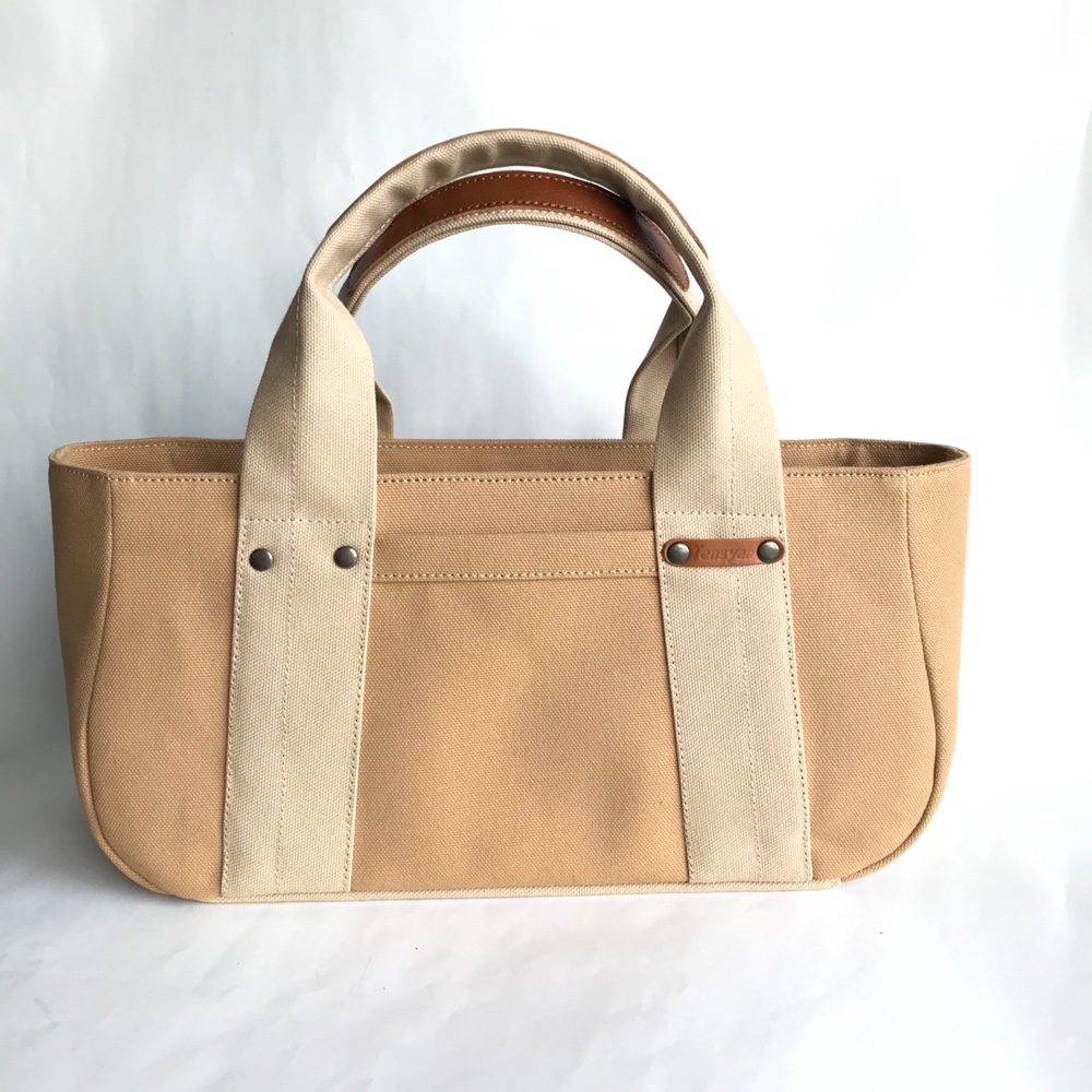 コロンと丸い帆布の横長トート・ミルクティー＋ウスベージュ・マチ12