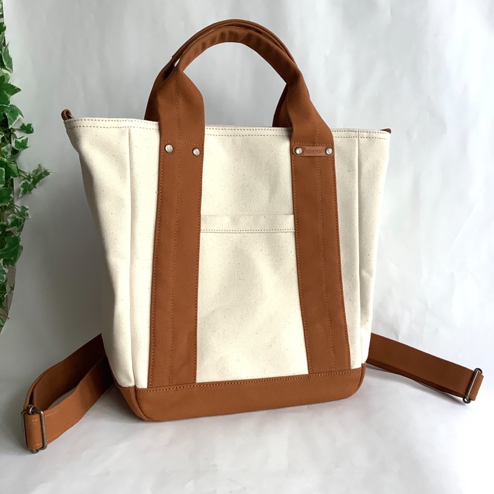 3WAY◇コロンと丸い帆布のショルダーリュック・生成り+チャ・マチ12