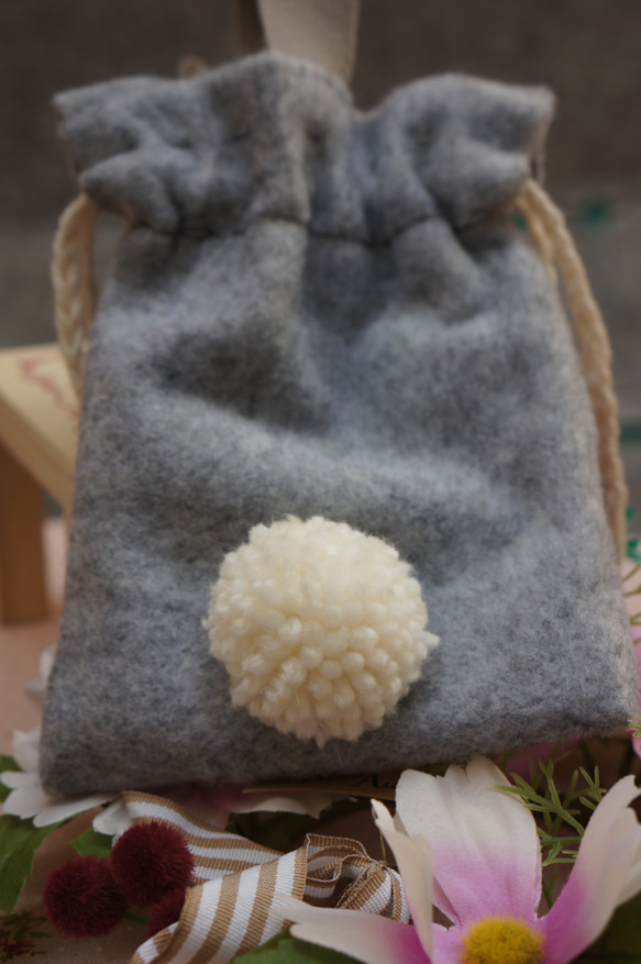 [ヴィッキー]ベアの手作り羊毛脂のPomPomのは_邦尼爱萝卜材料の小さな袋を運びます 3枚目の画像