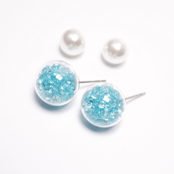 A Handmade 湖水藍水晶玻璃球配珍珠前後耳釘 第3張的照片
