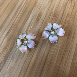 【専用ページ】桜のイヤリングと雪の花 3枚目の画像
