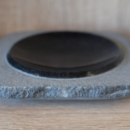 御影石の皿 中 黒御影石製 中皿 INASE-home- 通販 3017387｜Creema