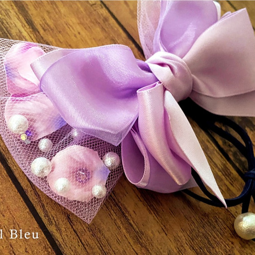 サテンとオーガンジー、ふわふわ花びらチュールのカルテットリボン