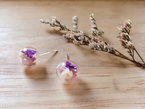 小花玻璃球耳環-浪漫紫 第1張的照片