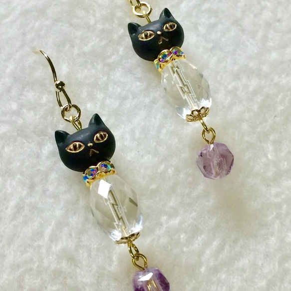 ◆黒猫と宝石ピンクアメジスト&天然クリスタル✨ジュエリー天然石ピアス❤️限定販売❗ 2枚目の画像