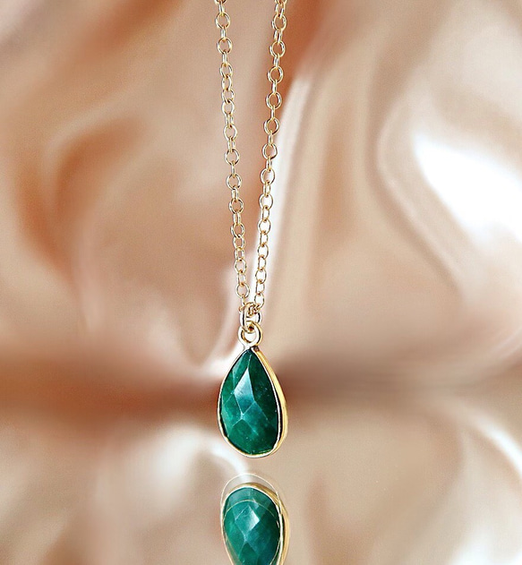 14KGF/ TEARDROP EMERALD NECKLACE 1枚目の画像