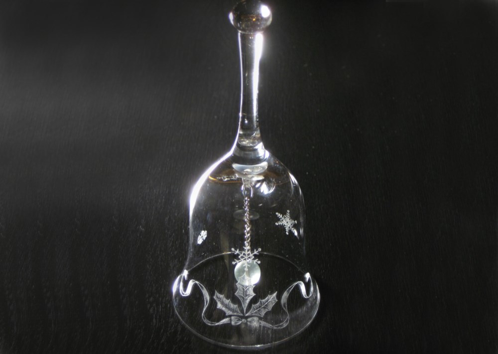 1点もの【手彫り彫刻】　冬色のディナーベル