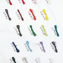 【手織りワックス糸】3色フラワーチューブ|スターリングシルバー×Kゴールドレッド糸ワックスロープラッキーブレスレット| 9枚目の画像