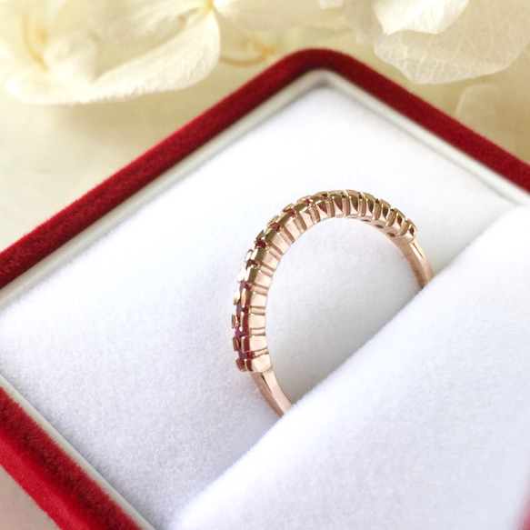 再販・K18(18金) ミャンマー産最高品質ルビー(真紅色・ピジョンブラッド)のハーフエタニティリング<受注制作> 3枚目の画像