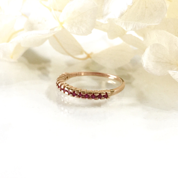 再販・K18(18金) ミャンマー産最高品質ルビー(真紅色・ピジョンブラッド)のハーフエタニティリング<受注制作> 4枚目の画像