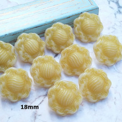 M732【18mm set 10pcs】浮雕花朵鈕扣 第1張的照片