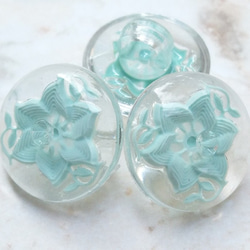 M740【15mm set 6pcs】Light Aqua Blue花朵透明鈕扣 第3張的照片