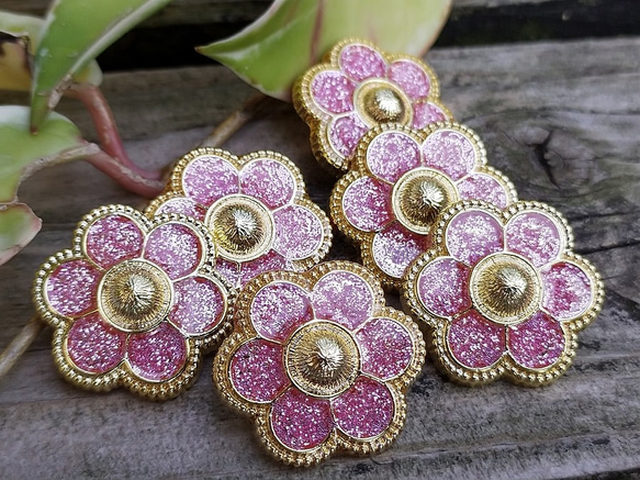 ART design 1000YBB【25mm set 6pcs】閃亮粉紅X花鈕扣 第1張的照片