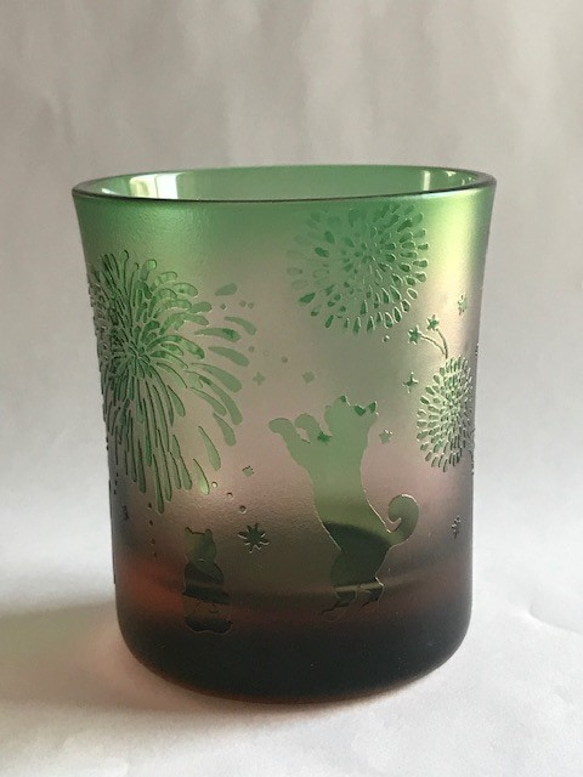 【父の日】犬（柴犬）の花火見物 5枚目の画像