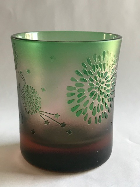 【父の日】犬（柴犬）の花火見物 6枚目の画像