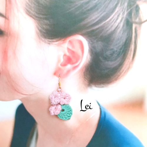 レース編みぷっくりフラワー桜×リーフ ピアス イヤリング ピアス