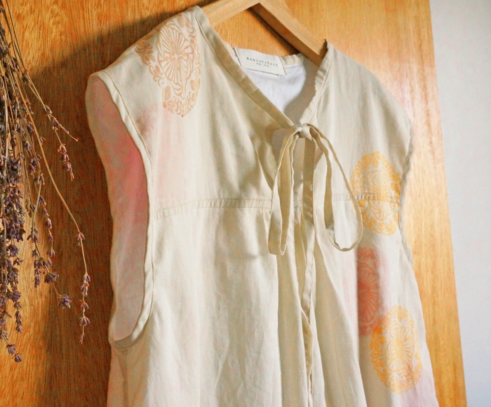 シフォンブラウス（ハンドプリント重ね）